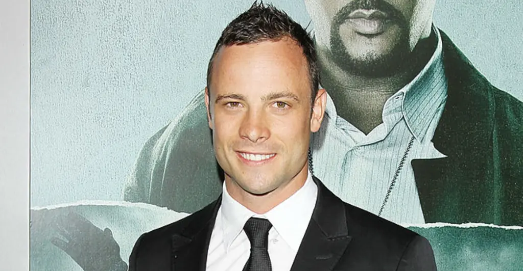 Reeva Steenkamp's mom warns Oscar Pistorius's new girlfriend he's 'still a danger to women'