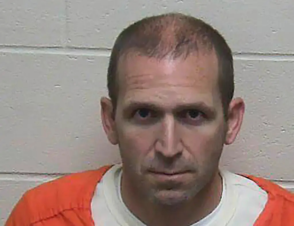 Wisconsin dad who faked own death on kayaking trip to be with his online fling learns his fate