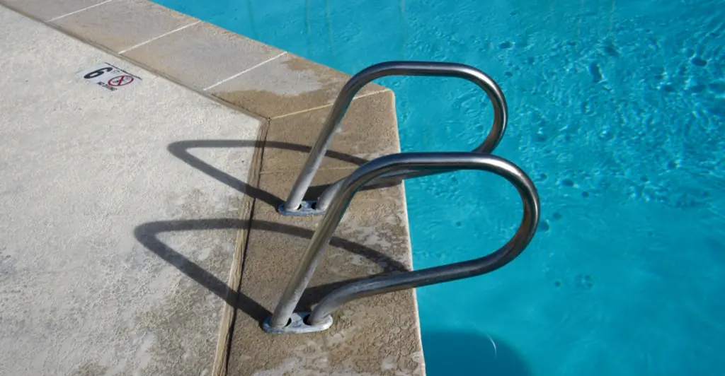 Security cameras capture the moment Nevada grandma dies in gym swimming pool as people walked by unaware