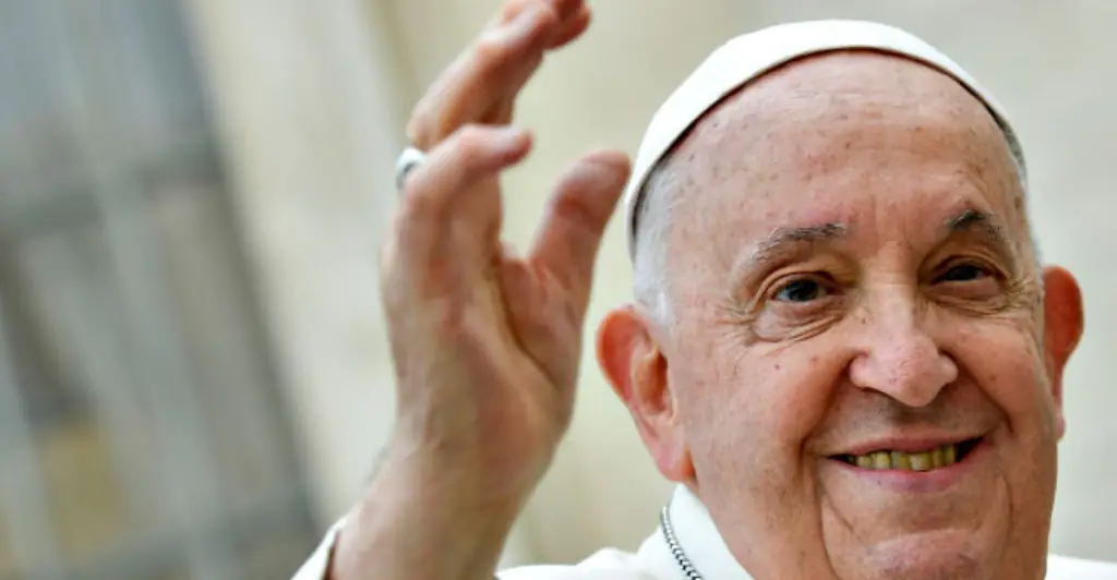 Priest slammed for 'disrespectful' act with Pope Francis' body as Vatican issues warning