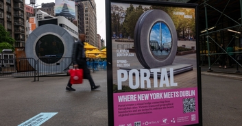 Mom of OnlyFans model who flashed NYC-Dublin portal shared surprising response to her daughter's actions