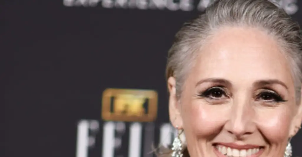 Ricki Lake shares eerie video of the moment medium Tyler Henry told her she'd lose her house in a fire