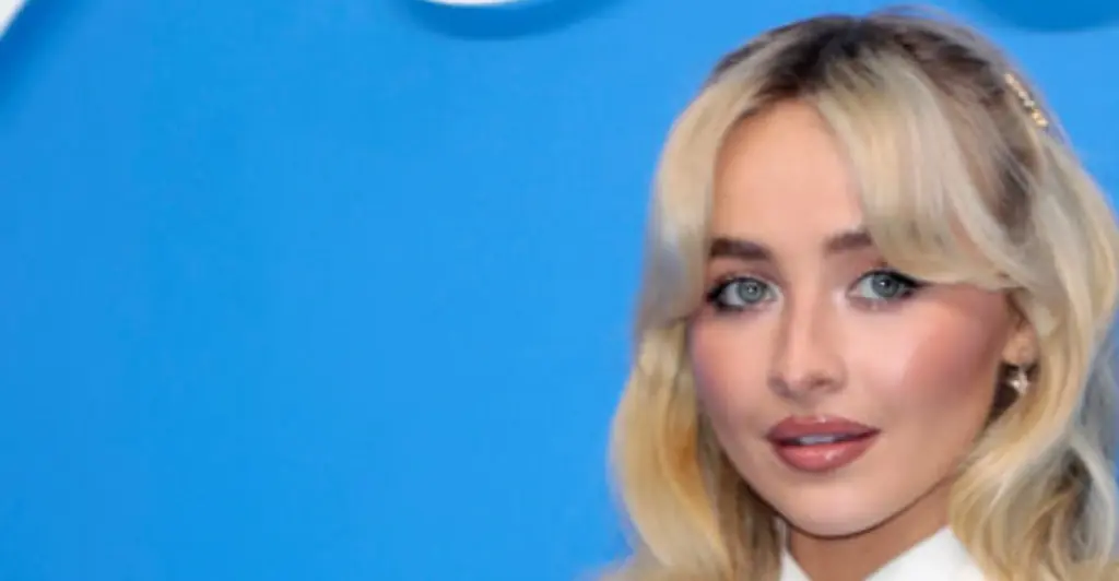 Sabrina Carpenter's fans surprised to learn who her really famous aunt is