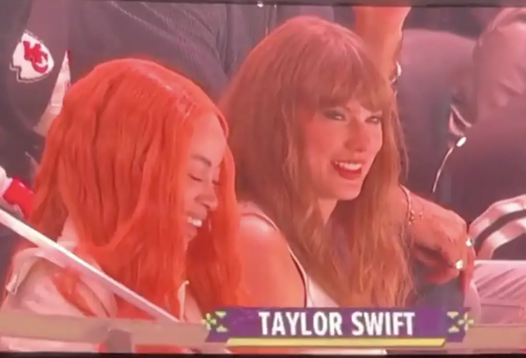 Lip reader reveals three-word phrase Taylor Swift uttered as she was mercilessly booed at Super Bowl LIX