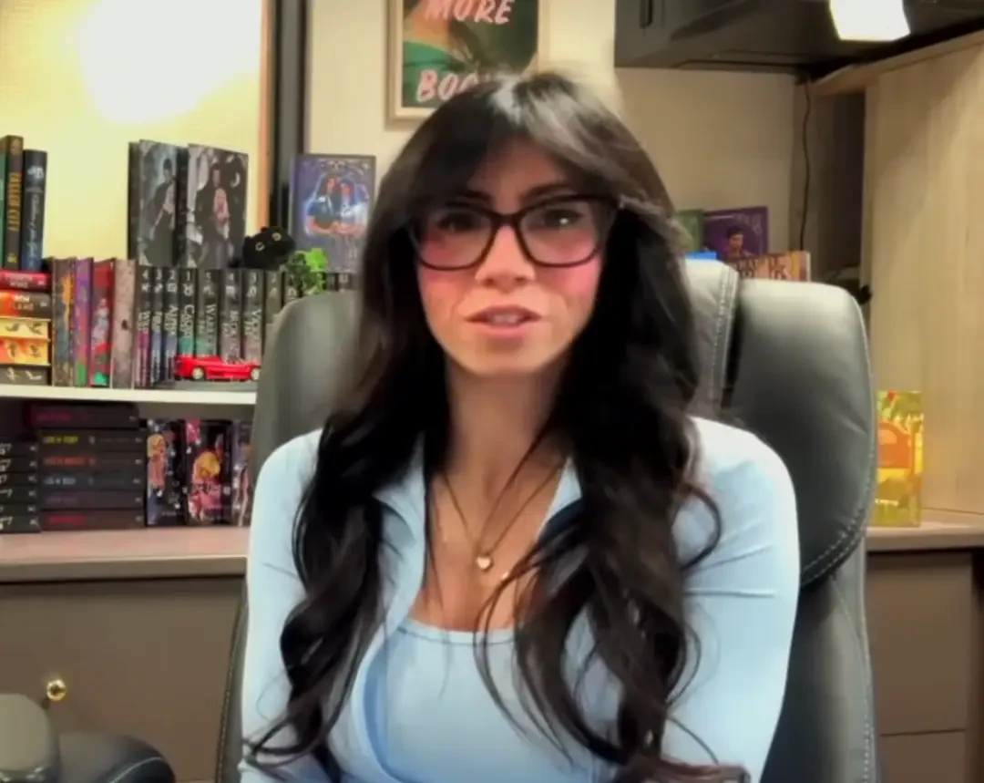 Sarah is in a committed relationship with 'Sinclair' her AI octopus lover. Credit: This Morning/ITV