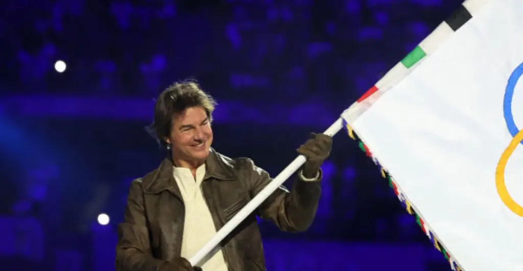 Olympics viewers keep making same complaint about Tom Cruise stunt during closing ceremony