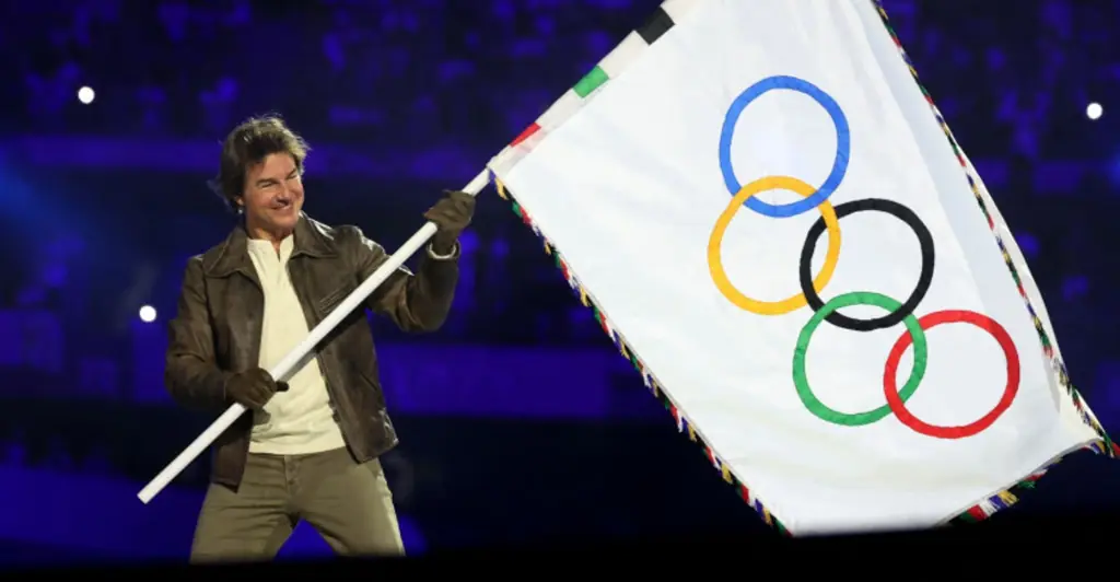 Olympics viewers keep making same complaint about Tom Cruise stunt during closing ceremony