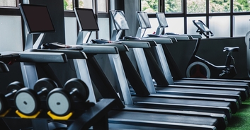 Chilling text messages sent by dad who forced 6-year-old boy to run on treadmill revealed at his murder trial