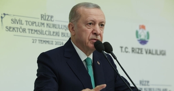 Turkish President Erdoğan slammed after 'slapping' a child