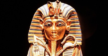 Scientists finally solve the mystery behind the 'Phoraoh's curse' that killed those who opened King Tutankhamun's tomb