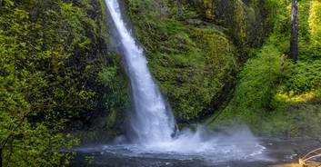 Teen hiker tragically records her own death after setting up phone to film river