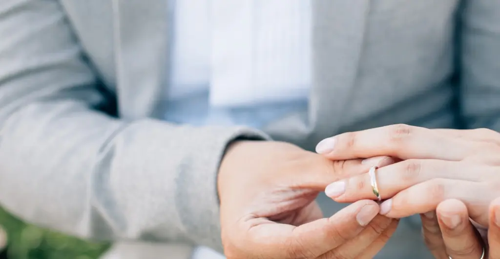 'Drunkest bride alive' recalls her wedding day fails, including flashing her guests her thong during first dance