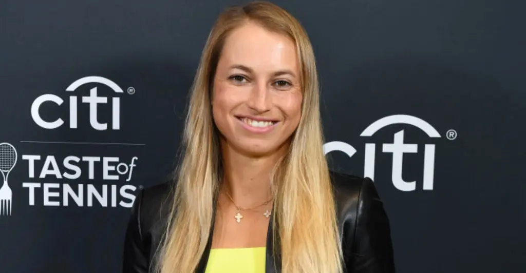 Tennis player booed by crowd after 'humiliating' act against ball girl