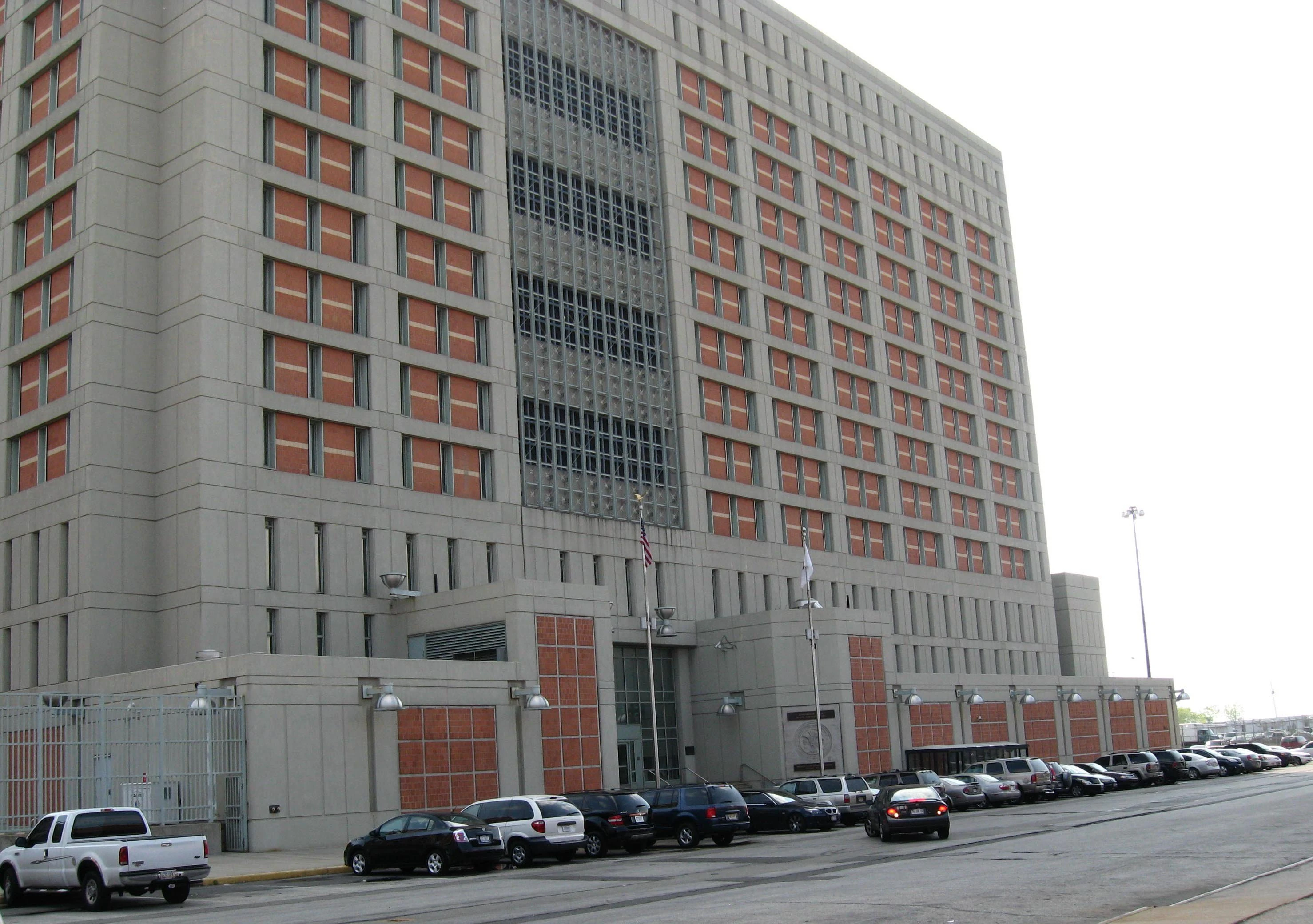 New York's infamous Metropolitan Detention Center. Credit: Wikimedia Commons 