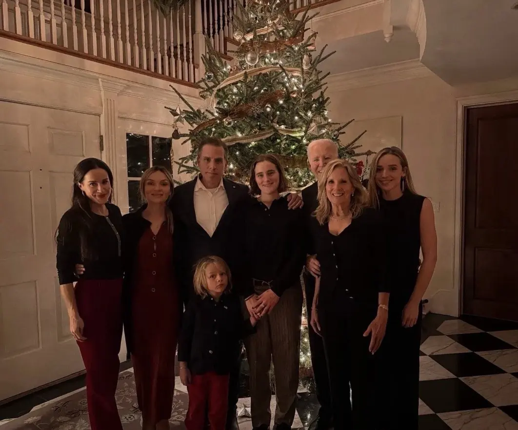 The Binden's Christmas photo has raised questions. Credit: X / Joe Biden