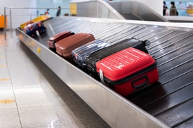 Baggage handler issues warning to people who wrap their suitcases in plastic
