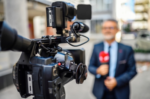 Disturbing moment explained as news reporter's eyes seem to glitch on live TV