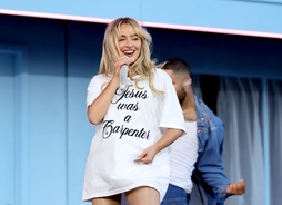 'Disgusting': Sabrina Carpenter slammed after simulating 'Eiffel Tower position' during live concert