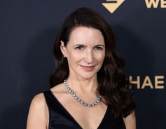 Kristin Davis accuses 'Sex and the City' showrunner of 'forcing' her to go topless in scene
