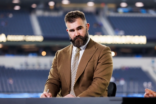 Jason Kelce divides viewers after jokingly calling US cities the 'b******e and armpit of America'