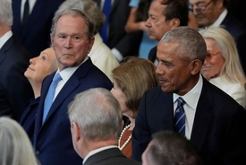 Lip reader reveals what Barack Obama 'actually said' to George W. Bush at Trump’s inauguration