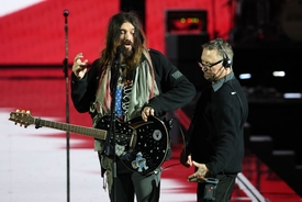 Trace Cyrus tells dad Billy Ray: 'You should be ashamed of yourself'