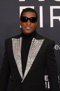 Reporters issue apology after 'rude and unprofessional' moment during Babyface interview on Grammys red carpet