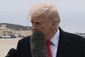 Crazy conspiracy theory emerges after reporter hits Trump in the face with a mic: 'Needs to be investigated'