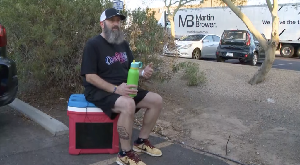 Arizona homeowner repeatedly fined $100 for giving out free bottles of water to local community