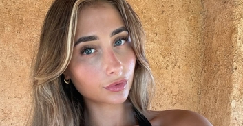OnlyFans star Lily Phillips horrifies internet with X-rated act out in public: 'This should be illegal'