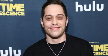 Pete Davidson debuts new relationship with model Elsie Hewitt and everyone is making the exact same comment