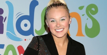 JoJo Siwa shares horrified dad's reaction after she butt-dialed him during sex