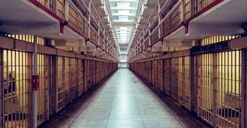Death row killer apologizes to victim moments before execution
