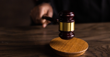 Woman testifies in own murder trial after being set on fire by boyfriend