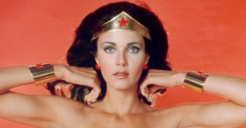 'Wonder Woman' star Lynda Carter, 71, shares swimsuit snap hailed as 'absolute perfection'