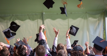 First-time mom receives her college diploma while in labor