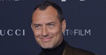 Jude Law wore perfume that smelled of 'blood, fecal matter and sweat' for his latest role