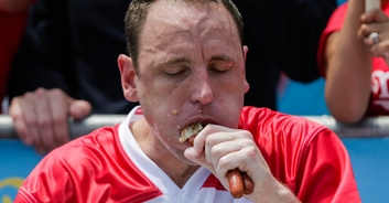 Nathan's hot dog-eating champion suffers nasty consequences after eating 62 hot dogs in 10 minutes