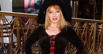 Soap star Andrea Evans has died at 66