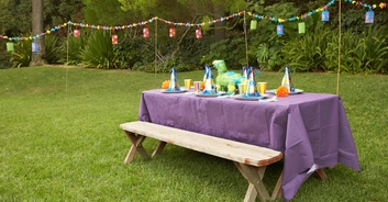 Locals surprise young boys after no one shows up to their birthday party