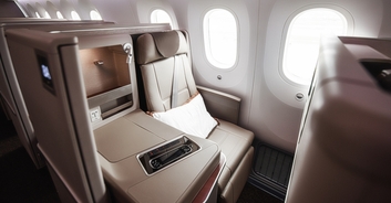 Woman praised for refusing to swap first class plane seat with child