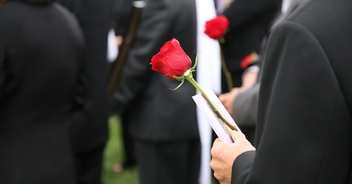 'Bachelorette' contestant Josh Seiter dies aged 36