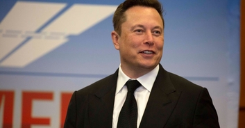 Amber Heard didn't give ex Elon Musk permission to share private photo, source says