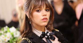 Jenna Ortega, 20, finally addresses rumor she's dating Johnny Depp, 60
