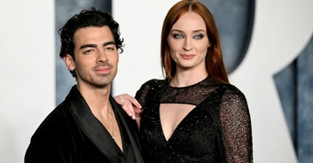 Fans defend Sophie Turner as images of her downing shots days before divorce surface
