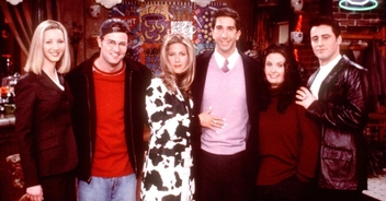 'Friends' fans are saying they'll 'never be able to watch' show again after Matthew Perry's death