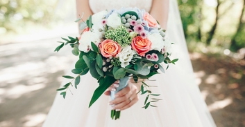 Woman throws herself $12k wedding after not meeting the right partner: 'Why should I miss out?'