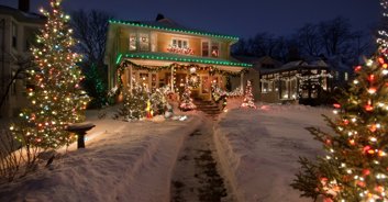 Putting Christmas decorations up early makes you happier, experts say