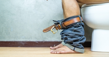 Doctor warns you should never sit on the toilet for more than 10 minutes