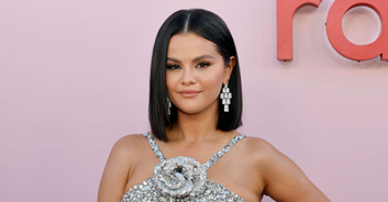 Selena Gomez confirms Benny Blanco relationship with sweet kissing photo